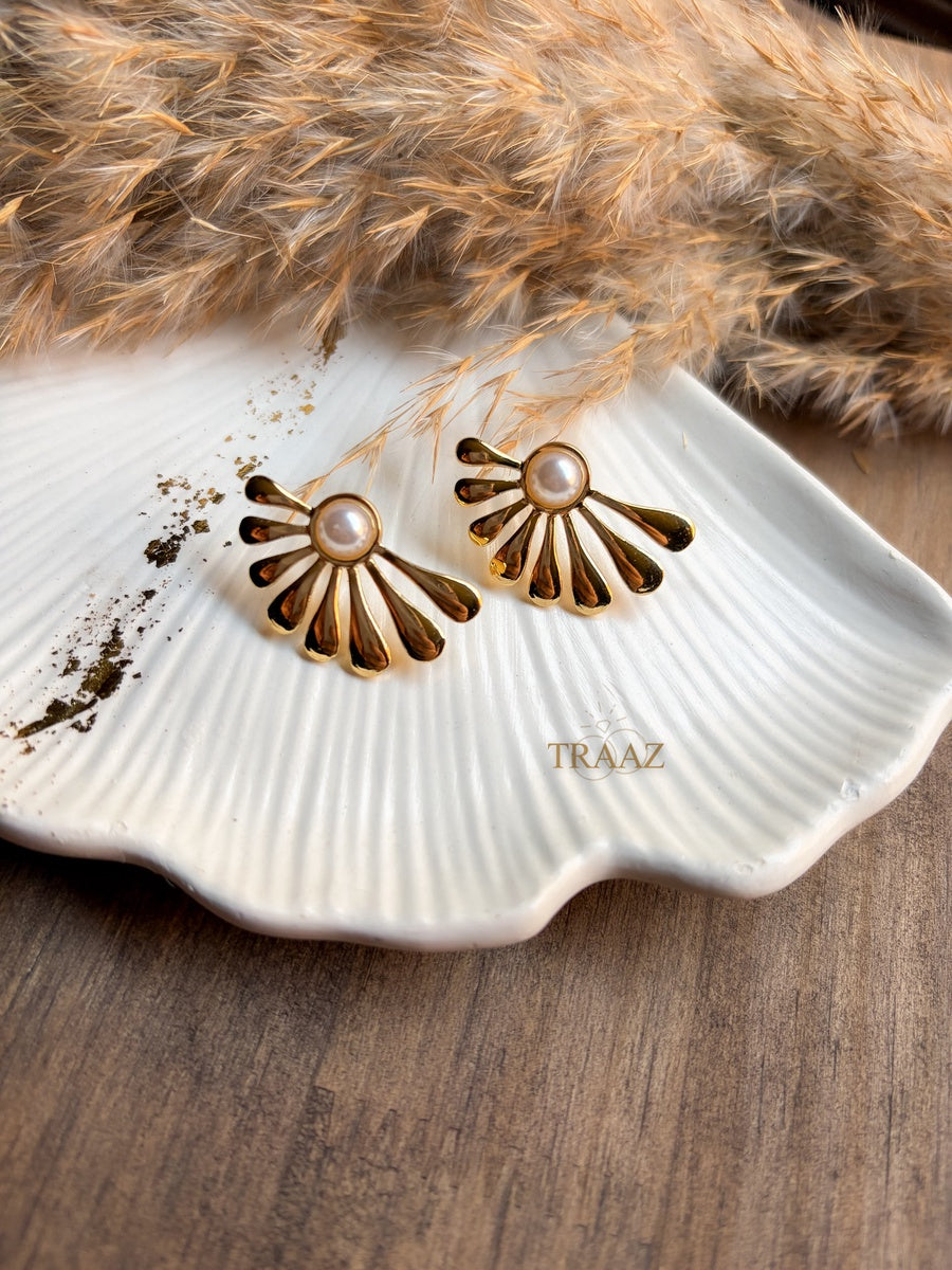 Golden Sunburst Pearl Earring