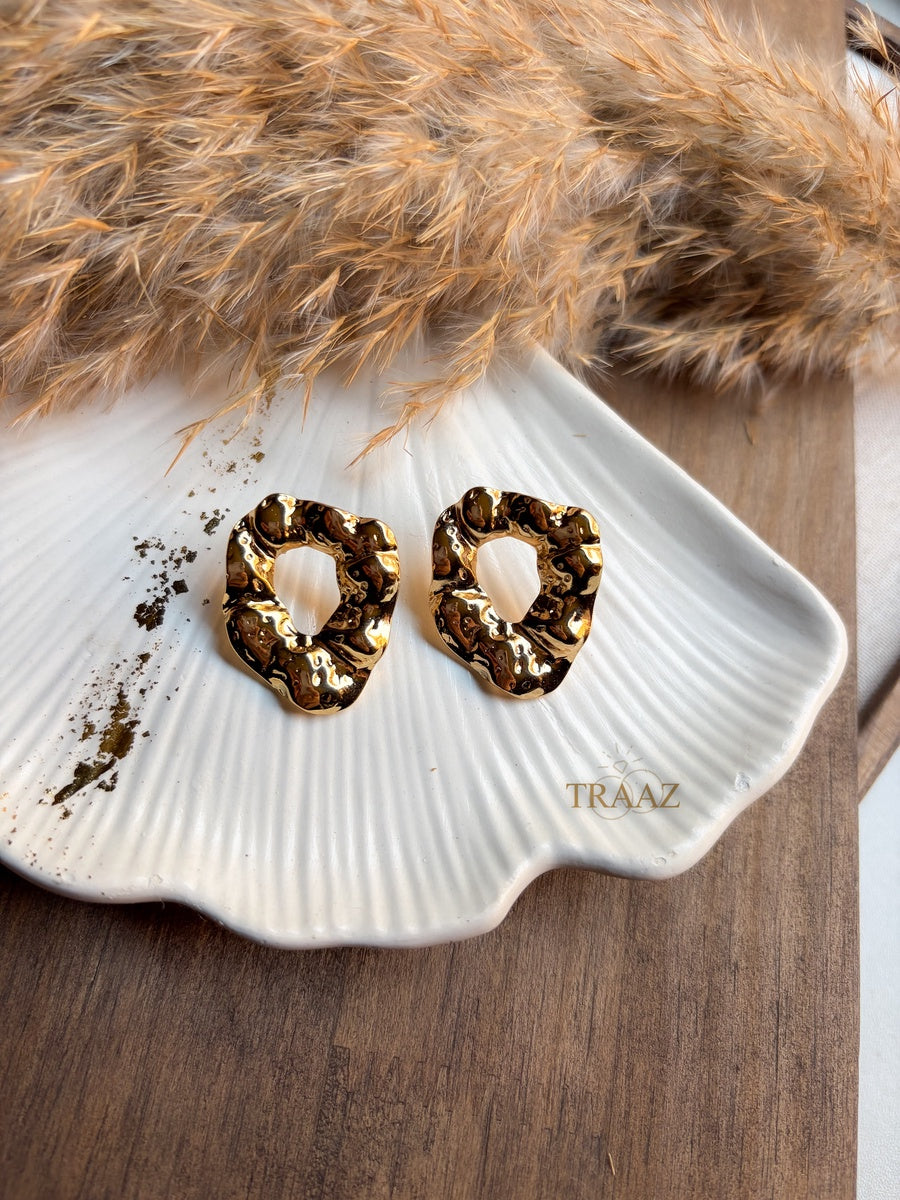 Hollow Gold Earring