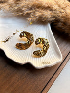 Ribbed C Gold Earring