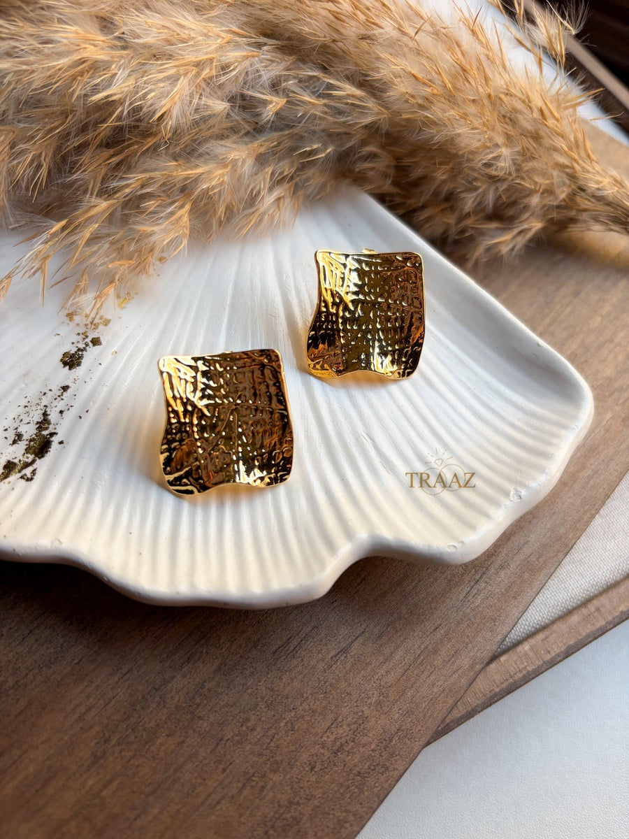 Molten Square Earring
