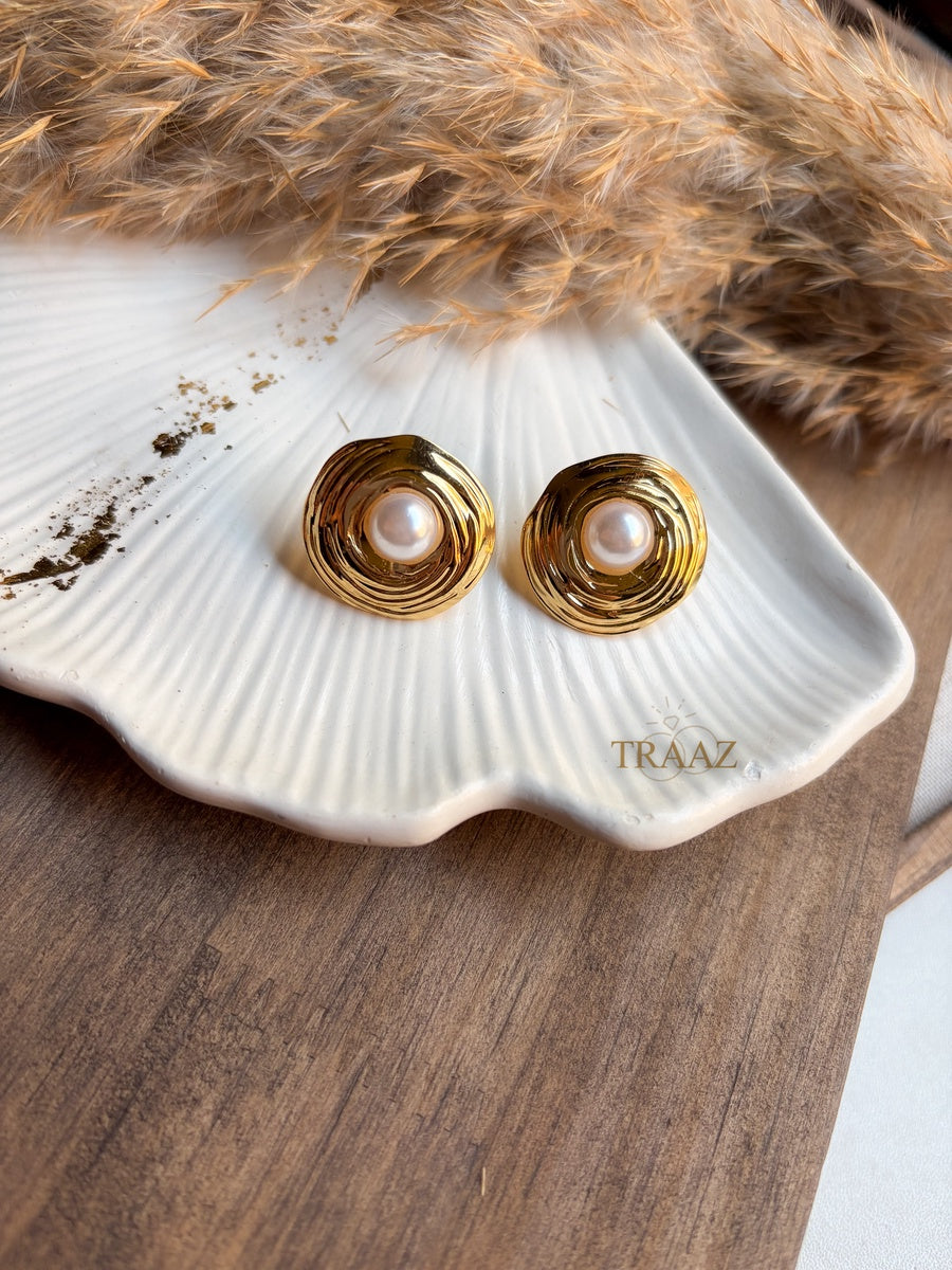 Pearl Disc Gold Earring