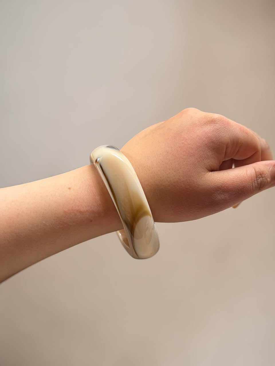 beige Curved  square acrylic bangle