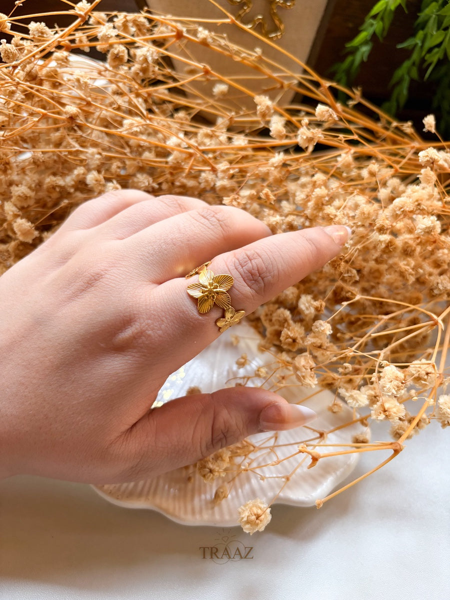 ⁦Orchid Ring