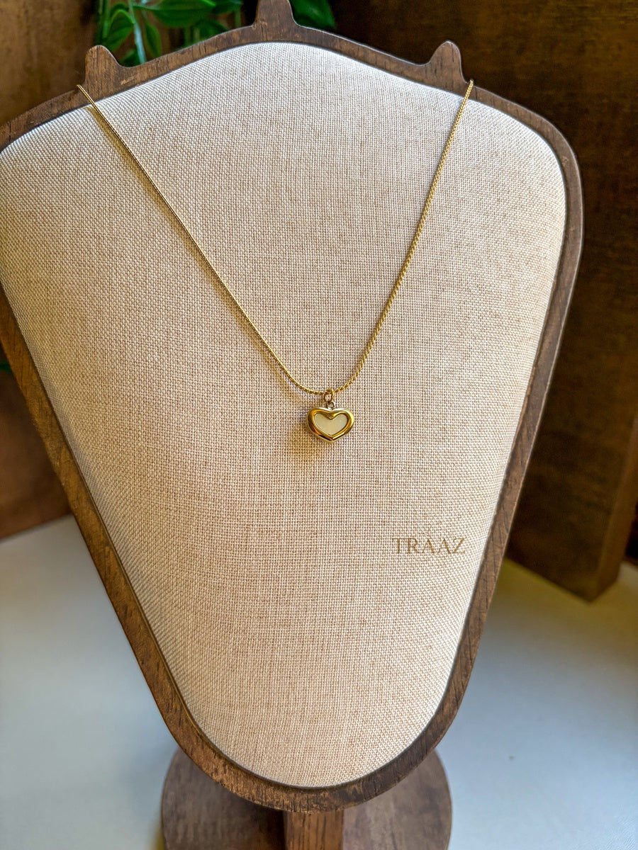 Heart Shell Necklace