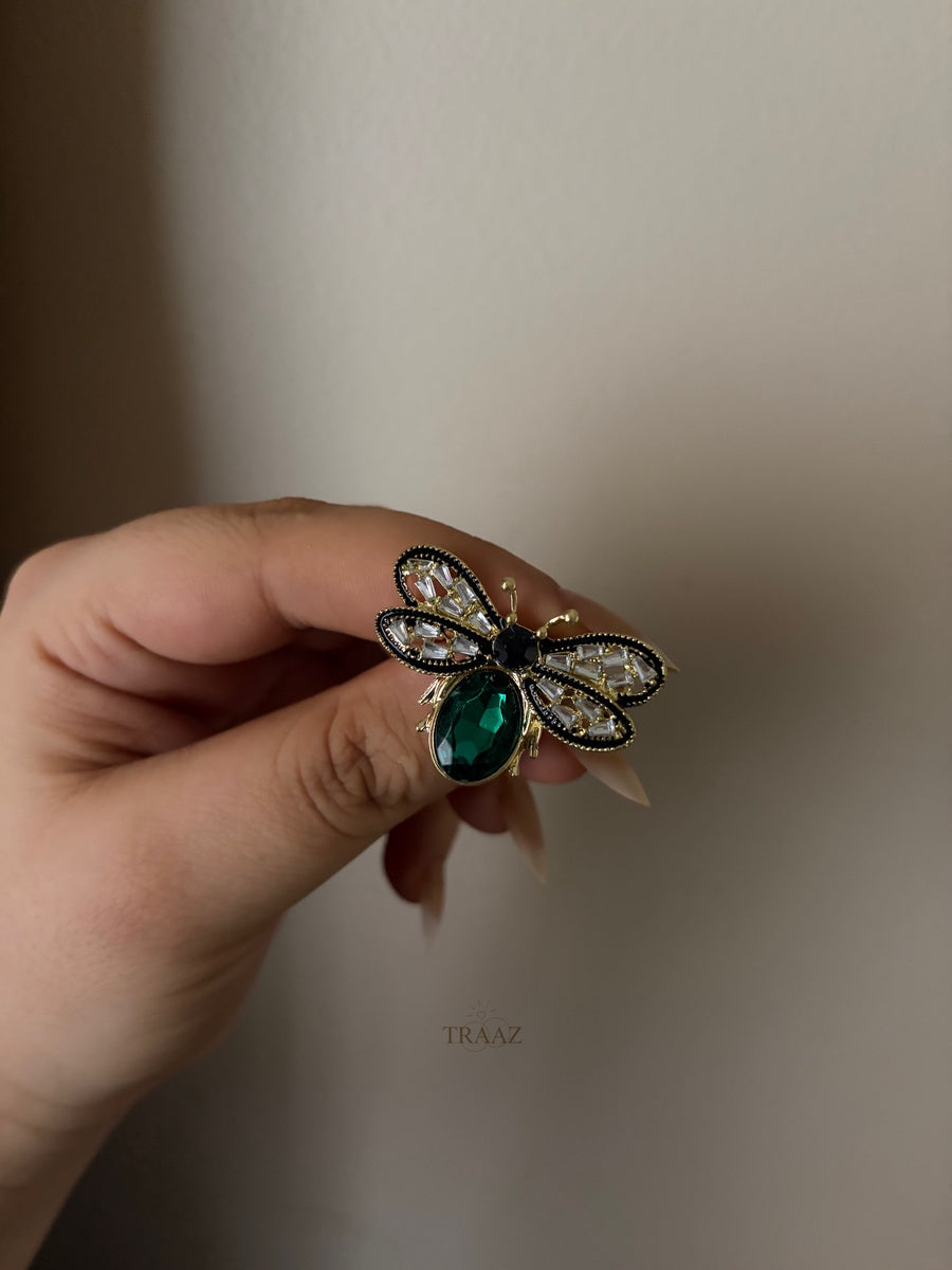 green strass fly gold brooch
