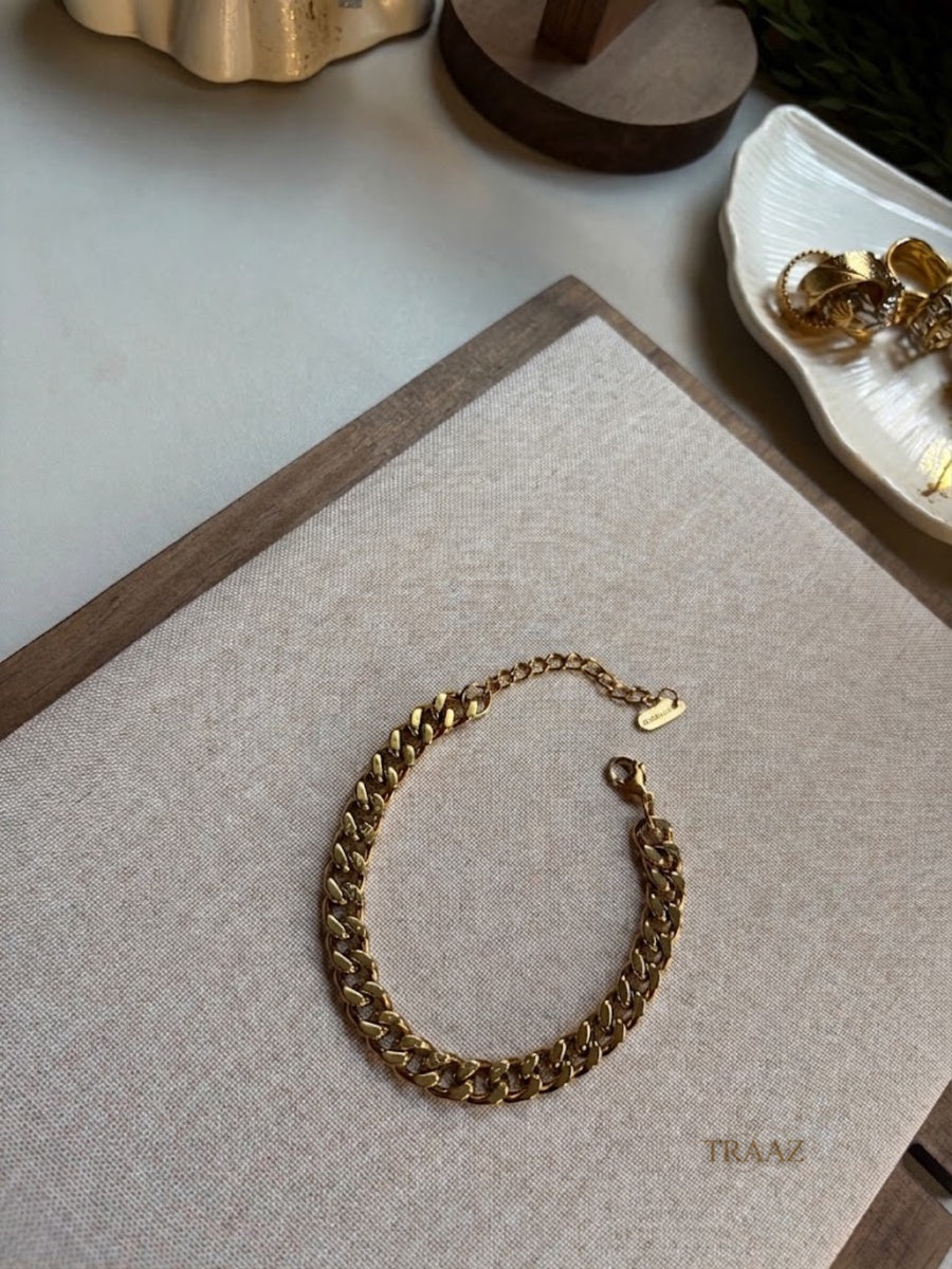 Gold Bold bracelet